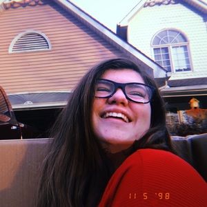 Meet your Posher, Anna